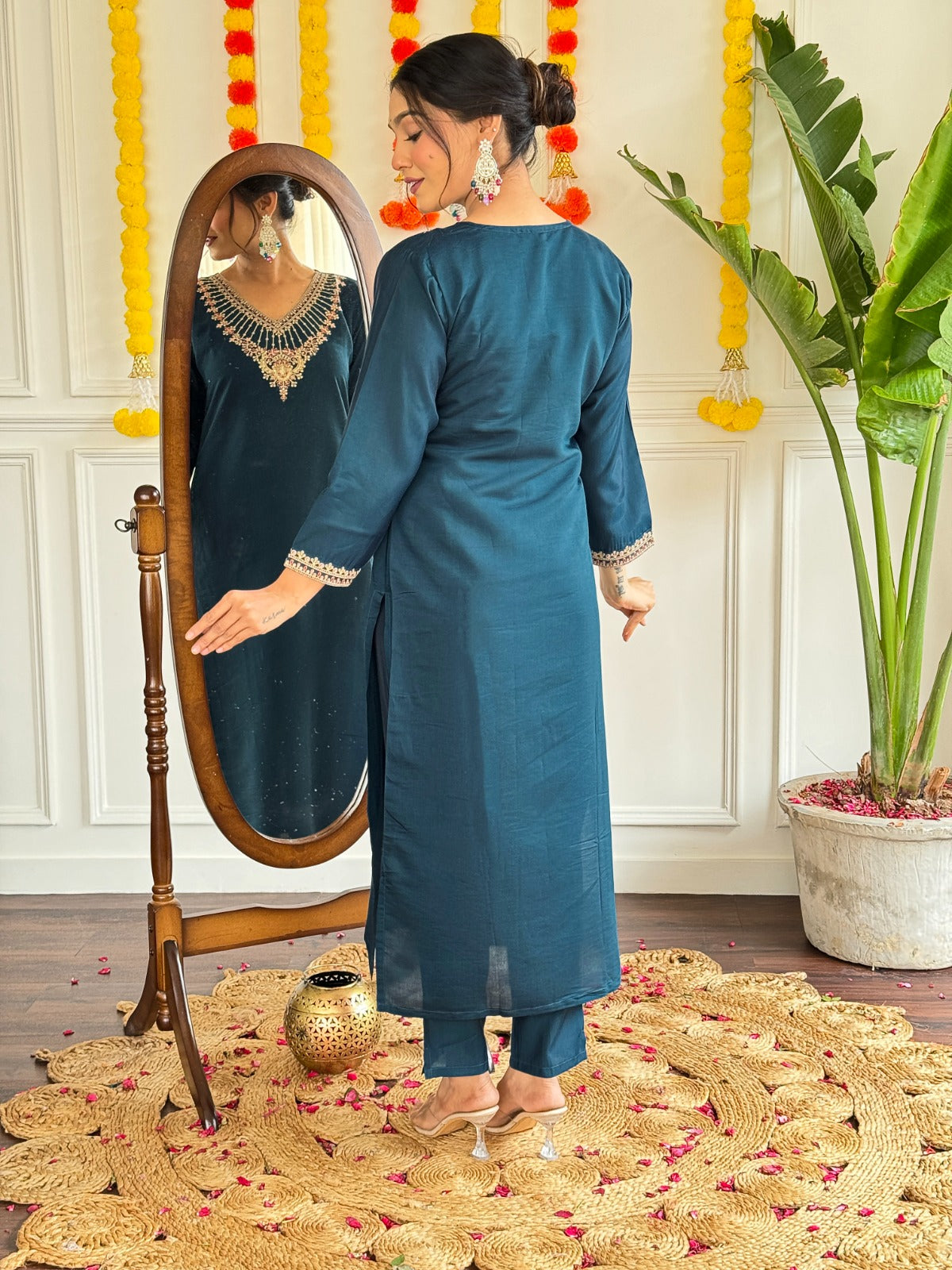 New Exclusive Check this our beautiful dresses collection(PFAB153)