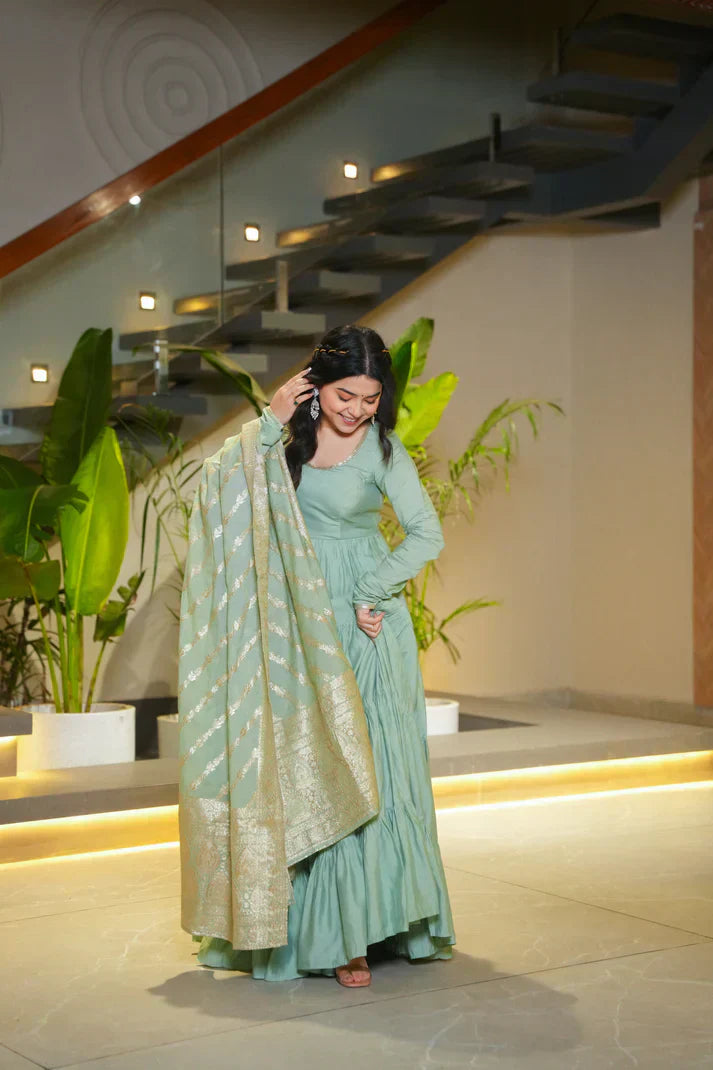 WEDDING SPECIAL MICROCRAPE GOWN WITH JAQUARD DUPATTAPFAB1111) (02)