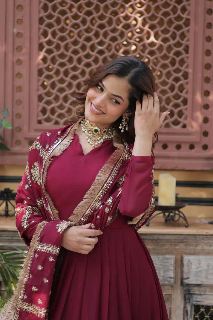 WEDDING SPECIAL STAR GEORGETTE ZARI SEQUINS EMBROIDERED GOWN WITH DUPATTAPFAB109) (01)