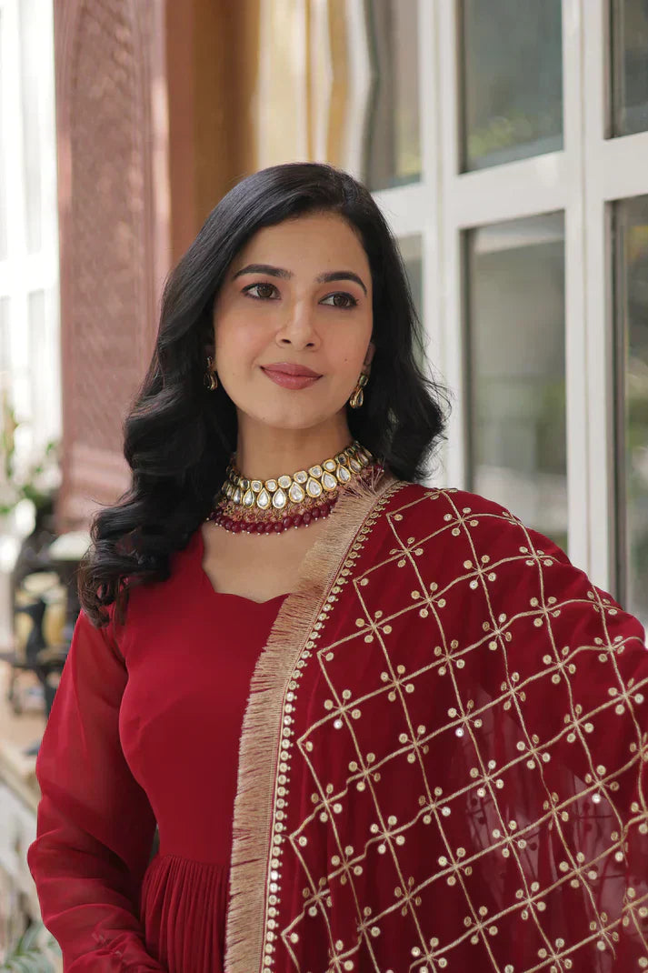 BLOOMING GEROGETTE SEQUANCE EMBROIDERY GOWN WITH DUPATTAPFAB199)