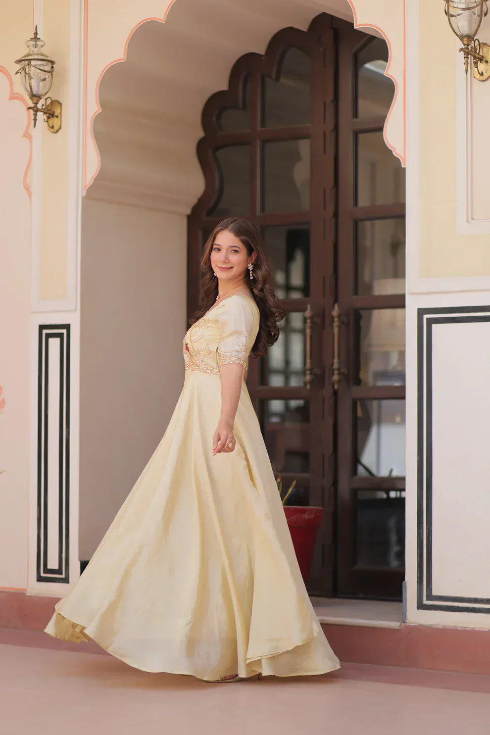 FESTIVAL SPECIAL GOLD CRUSH BEADS EMBROIDERED GOWNPFAB1177) 01