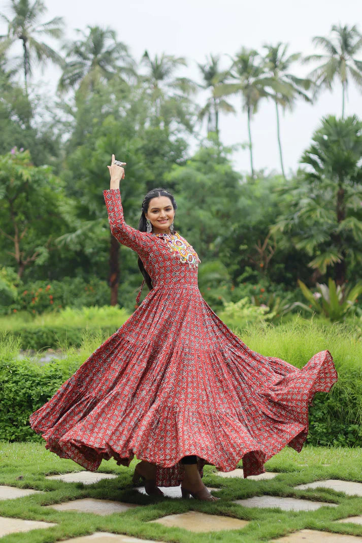 NAVRATRI SPECIAL COTTON GAMTHI PATCH WORK GOWN PFAB149) (01)