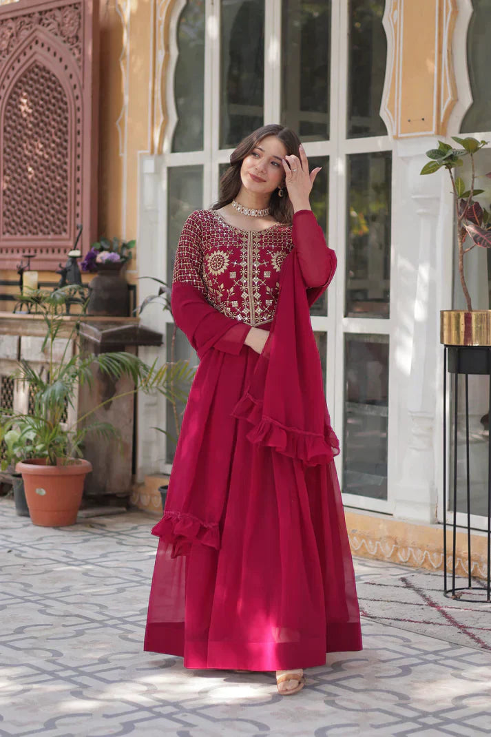 BLOOMING GEORGETTE EMBROIDERED GOWN WITH DUPATTAPFAB198)