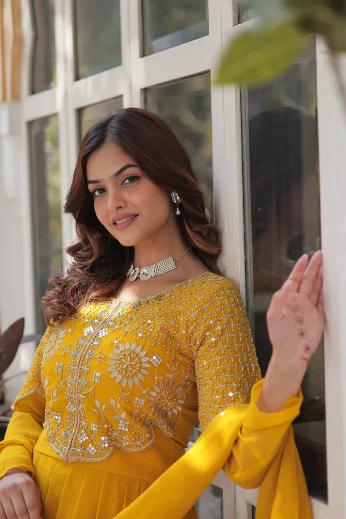 BLOOMING GEORGETTE EMBROIDERED GOWN WITH DUPATTAPFAB198) (01)