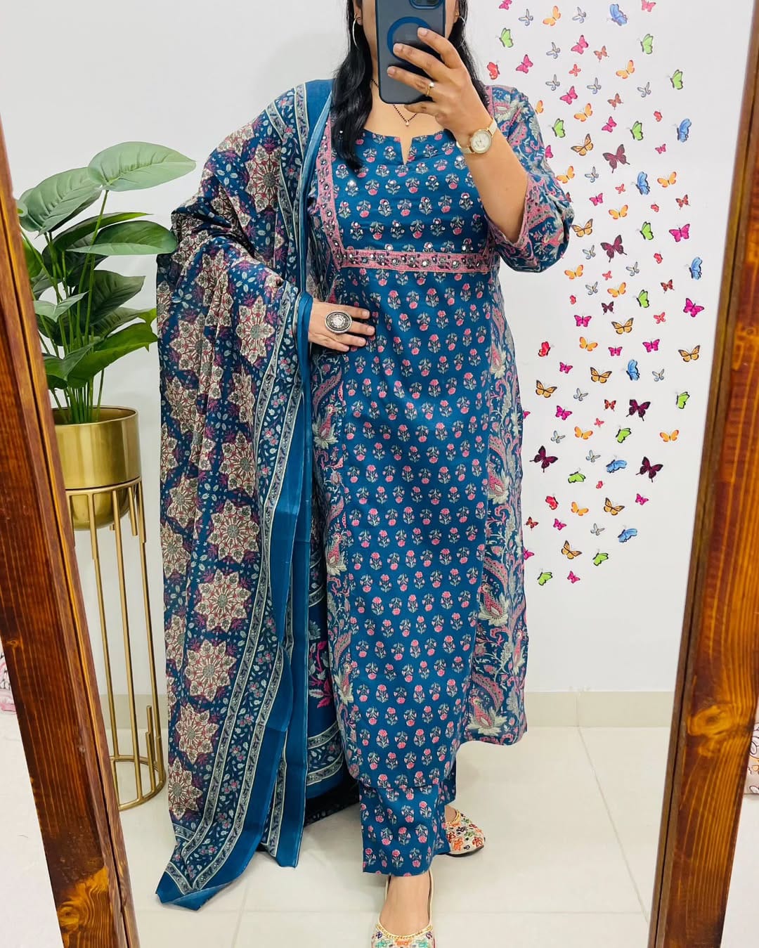 ❤️❤️❤️❤️❤️❤️❤️❤️*NEW COLOUR LUNCHING Voluminous Beutiful Suit Set*