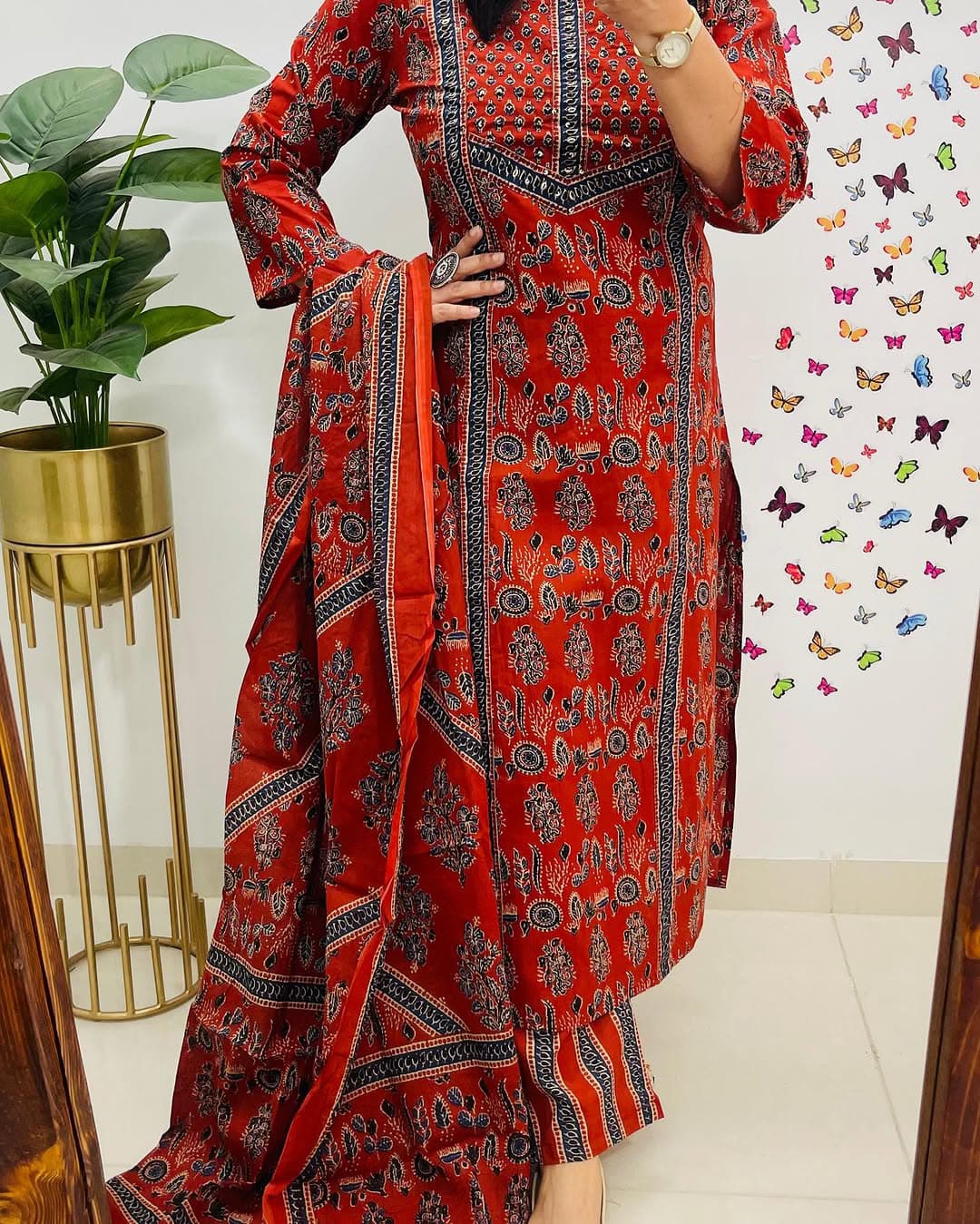 ❤️❤️❤️❤️❤️❤️❤️❤️*NEW COLOUR LUNCHING Voluminous Beutiful Suit Set(PFAB1403)