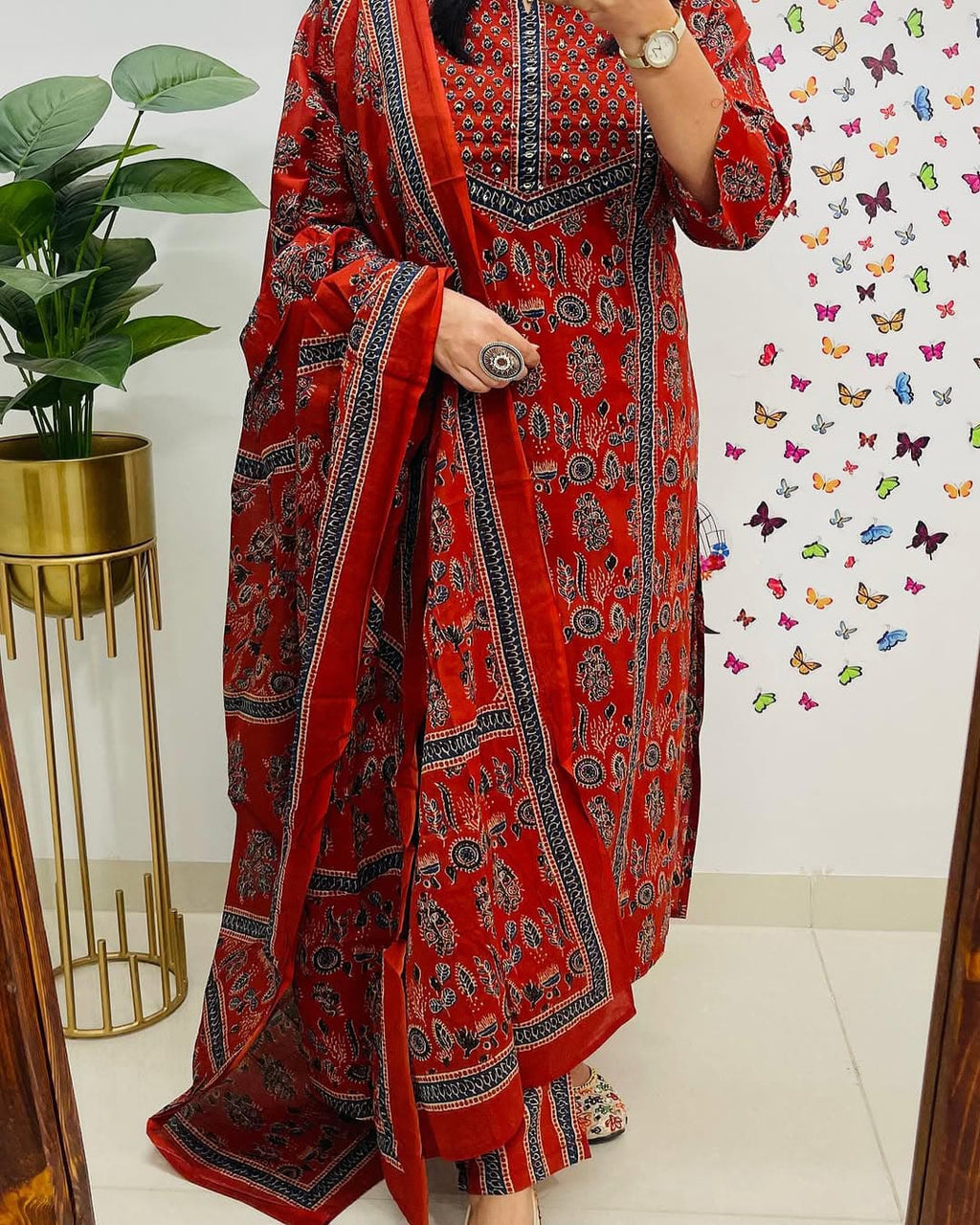 ❤️❤️❤️❤️❤️❤️❤️❤️*NEW COLOUR LUNCHING Voluminous Beutiful Suit Set(PFAB1403)