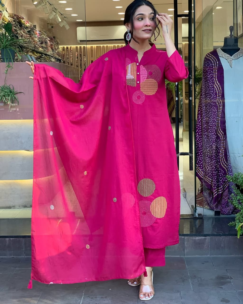 This Kurti,pant dupatta set is perfect for the summer season with its vibrant floral print and confident (PFAB1406)