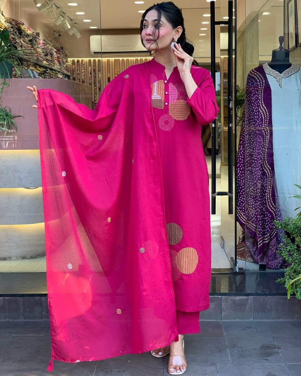 This Kurti,pant dupatta set is perfect for the summer season with its vibrant floral print and confident (PFAB1406)