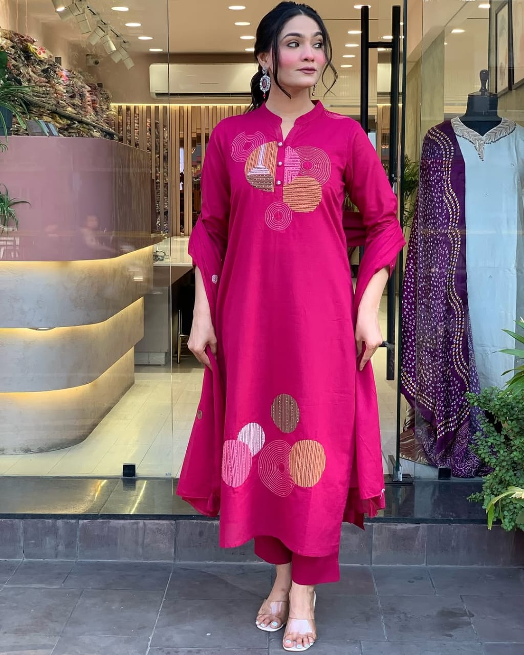 This Kurti,pant dupatta set is perfect for the summer season with its vibrant floral print and confident (PFAB1406)