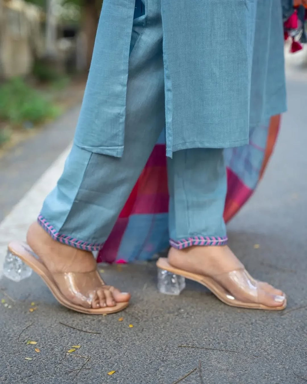 Handloom cotton embroidered kurti paired with handloom embroidered Cotton(PFAB1420)
