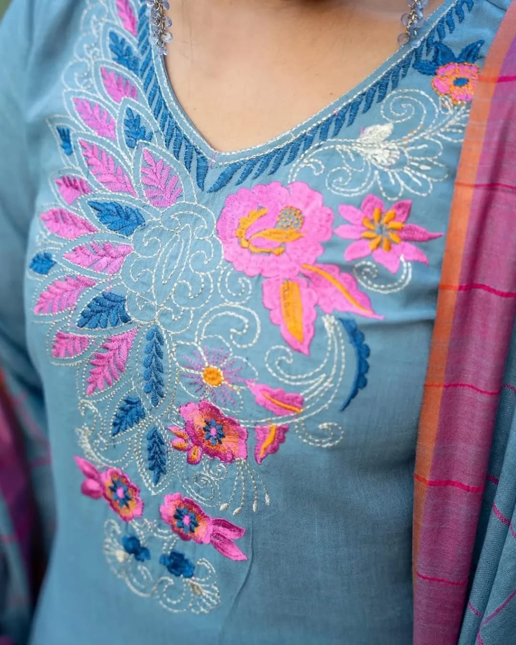 Handloom cotton embroidered kurti paired with handloom embroidered Cotton(PFAB1420)