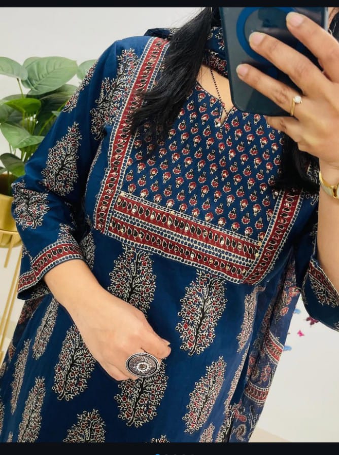 🌹🌹Pure fine Cotton fabric  Kurti with Pant with cotton 100-100 Dupatta🌹🌹Nack Hand work(PFAB1426)