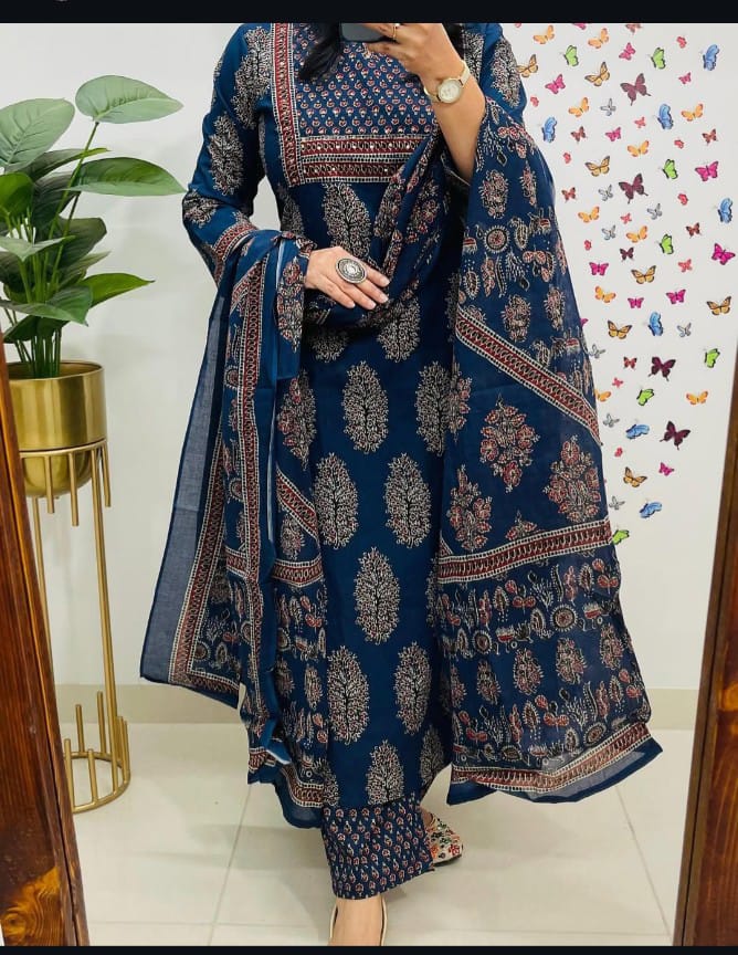 🌹🌹Pure fine Cotton fabric  Kurti with Pant with cotton 100-100 Dupatta🌹🌹Nack Hand work(PFAB1426)