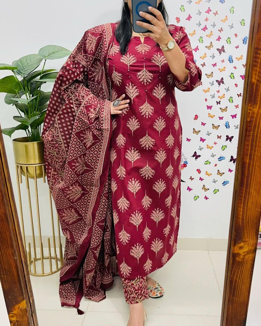 🌹🌹Pure fine Cotton fabric &nbsp; Kurti with Pant with cotton 100-100 Dupatta🌹🌹Havy sequence hand Adda work on yoke