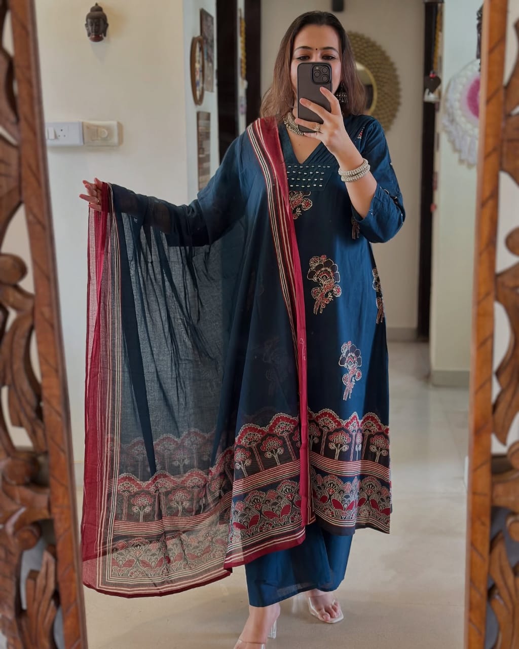 HEVAY DIMOND COTTON FABRIC NECK EMBROIDERY WORK AND PLITES ON YOKE🍃🍁💖(PFAB111) 01