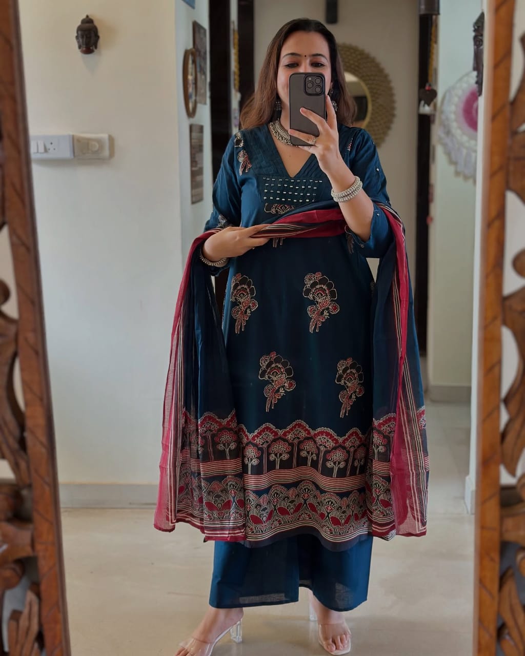 HEVAY DIMOND COTTON FABRIC NECK EMBROIDERY WORK AND PLITES ON YOKE🍃🍁💖(PFAB111) 01