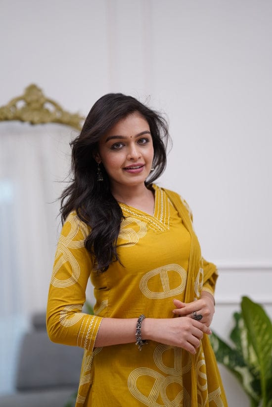 👗 Beautiful Cottan Kurtis pent with Mulmal duptta 👗(PFAB1470