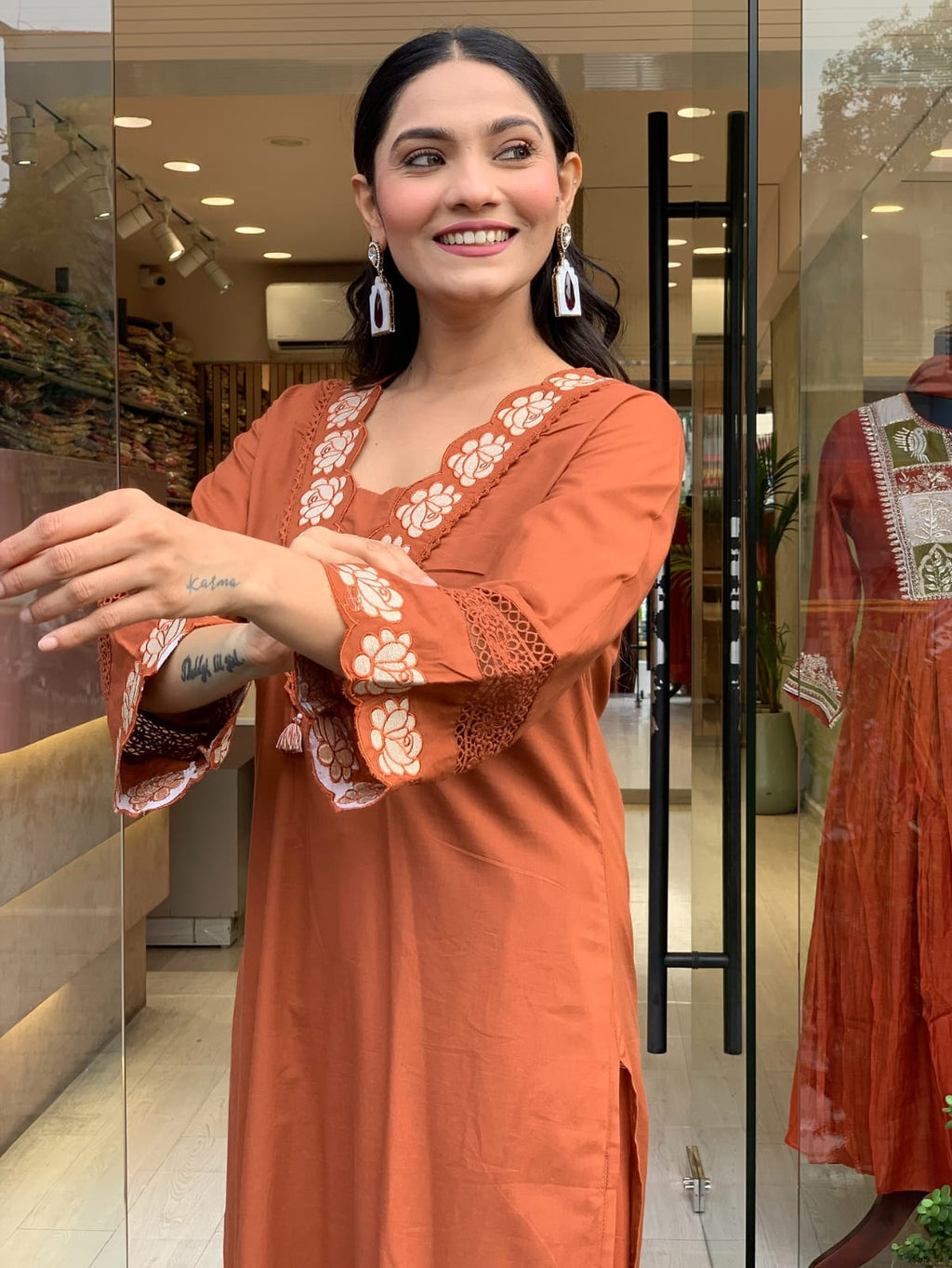 🌹🌹Pure fine Cotton fabric  Kurti with Pant with cotton 100-100 Dupatta🌹🌹 (PFAB1606)