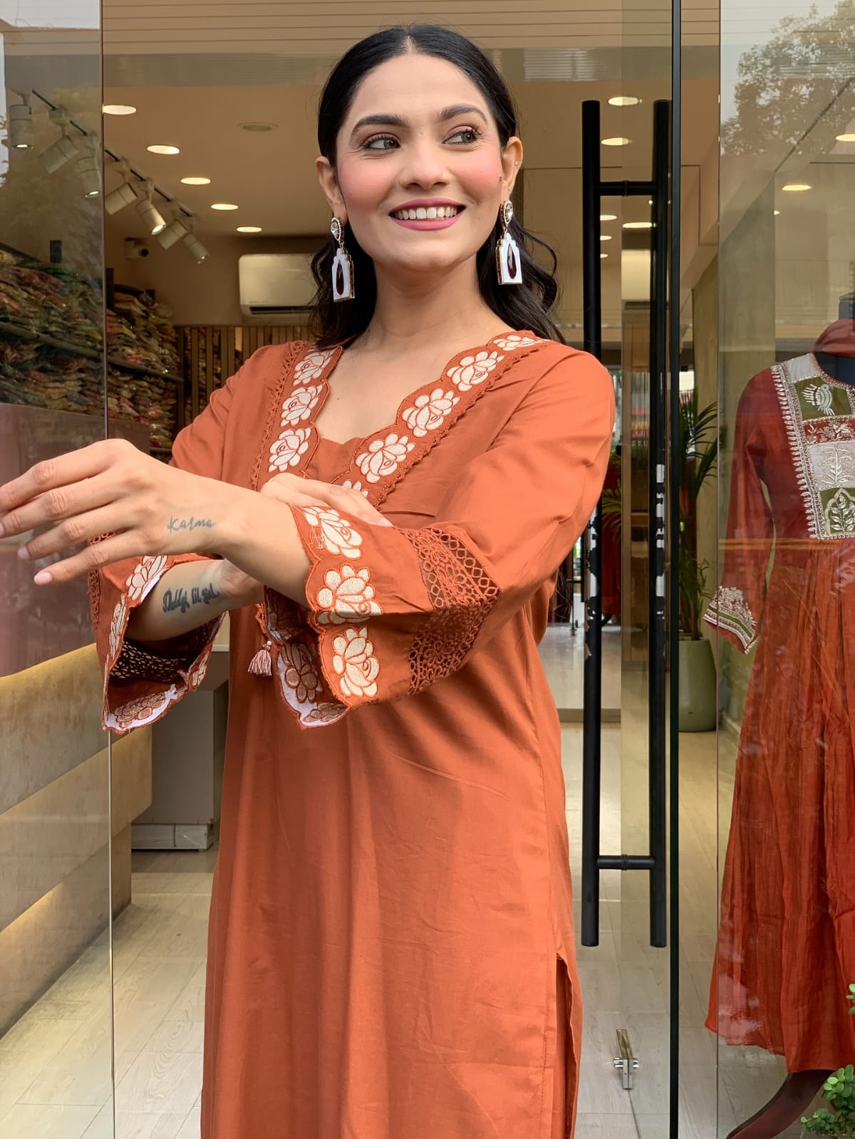 🌹🌹Pure fine Cotton fabric  Kurti with Pant with cotton 100-100 Dupatta🌹🌹 (PFAB1606)